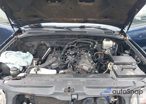 2005 Toyota 4Runner Limited V6 from USA, damaged, VIN JTEBU17R958032568